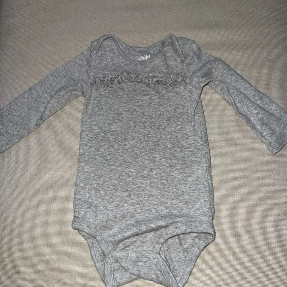 Carter's Gray Long‎ Sleeve Bodysuit